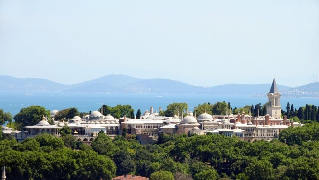 Sultanahmet Meydanında bulunan Topkapı Sarayı görüntüsü